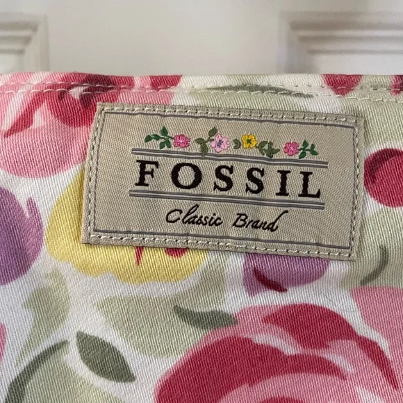 Fossil | Classic Floral Canvas Crossbody Shoulder Bag. Adjustable Straps. Pink - Picture 5 of 12